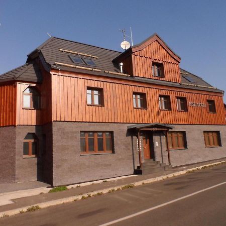 Apartman Eskadra 02 Horni Mala Upa Exterior photo
