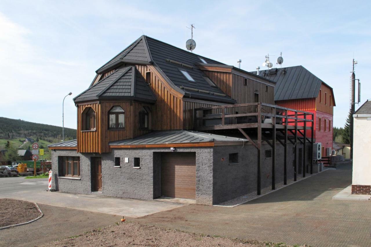 Apartman Eskadra 02 Horni Mala Upa Exterior photo